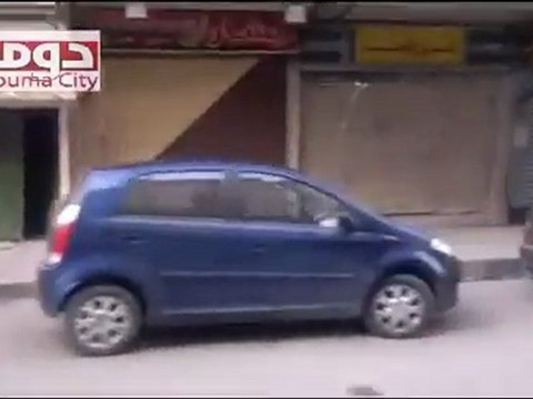 فري برس دوما اضراب الكرامة شارع القوتلي في جمعة الزحف الى ساحات الحرية 4 1 2012