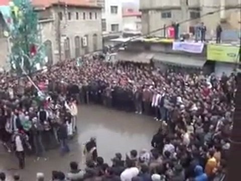 فري برس تشييع الشهيد البطل سامر الدالاتي زبداني جمعة إن تنصروا الله ينصركم 6 1 2012 ج1