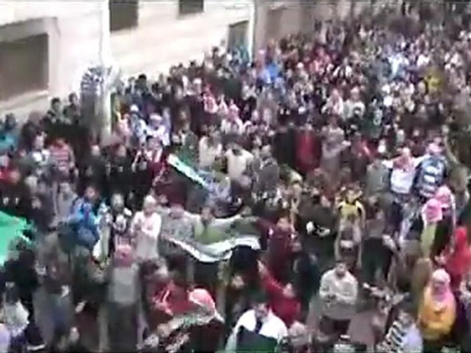 فري برس   حماة طريق حلب جمعة إن تنصروا الله ينصركم 6 1 2012