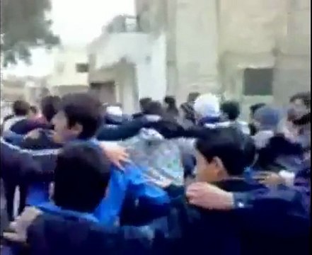 فري برس مظاهرة طلابية في دمشق حي القابون 8 1 2012