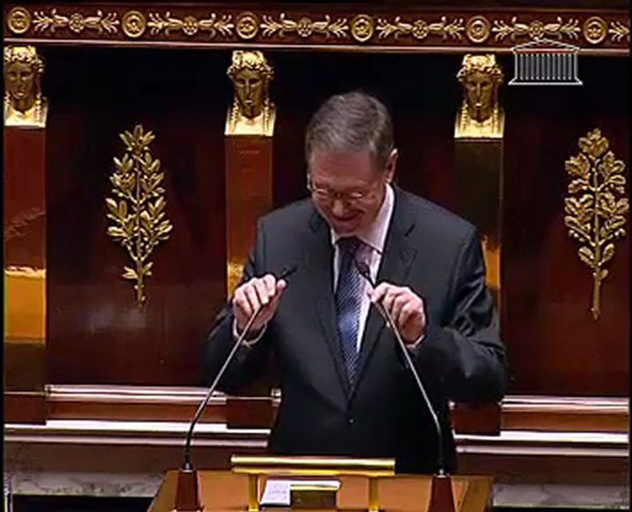 Jean Mallot - Transports aériens: l'UMP s'attaque au droit de grève