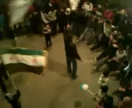 فري برس حمص القصير وقعنا البروتوكول مسائية ساحة الحرية 16 1 2012