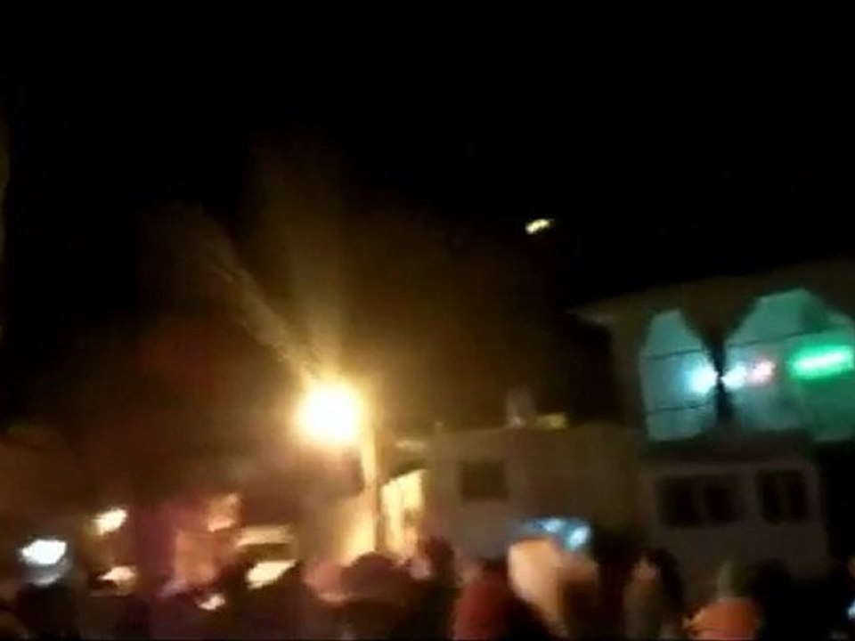 فري برس   ريف دمشق بلدة رنكوس القلمون مسائية نصرة للزبداني ومضايا 16 1 2012 ج3