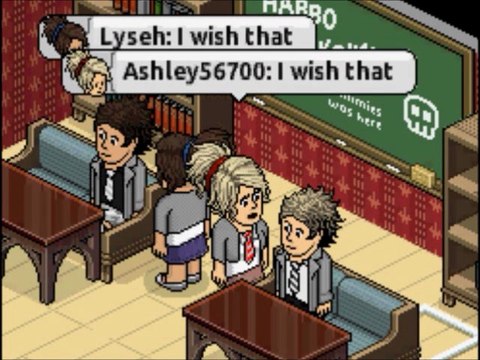 Megan & Liz - Old School Love (habbo.fr)