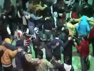 Скачать видео: فري برس   حماه  حميدية  مسائية   نطالب اللجنة الوزارية بتحويل الملف السوري إلى مجلس الأمن 19 1 2012 ج2