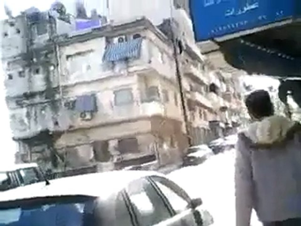 فري برس   اللاذقية بستان الصيداوي الأمن قرب جامع ابي الدرداء 20 1 2012