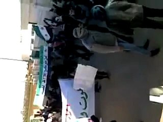 Video herunterladen: فري برس   حلب   عنجارة    جمعة معتقلي الثورة 20 1 2012