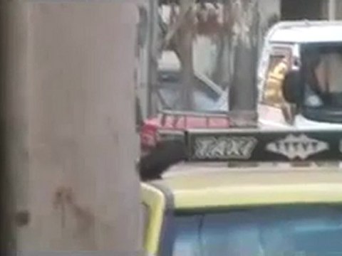 فري برس ريف دمشق دومــا تواجد الجيش قرب التشييع مع اطلاق رنا كثيف 21 1 2012