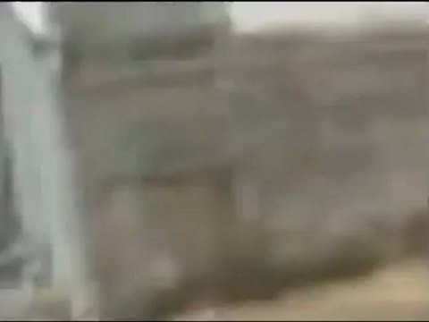 فري برس حمص باب تدمر القذائف العشوائية لاحظ الثانية 7 23 1 2012