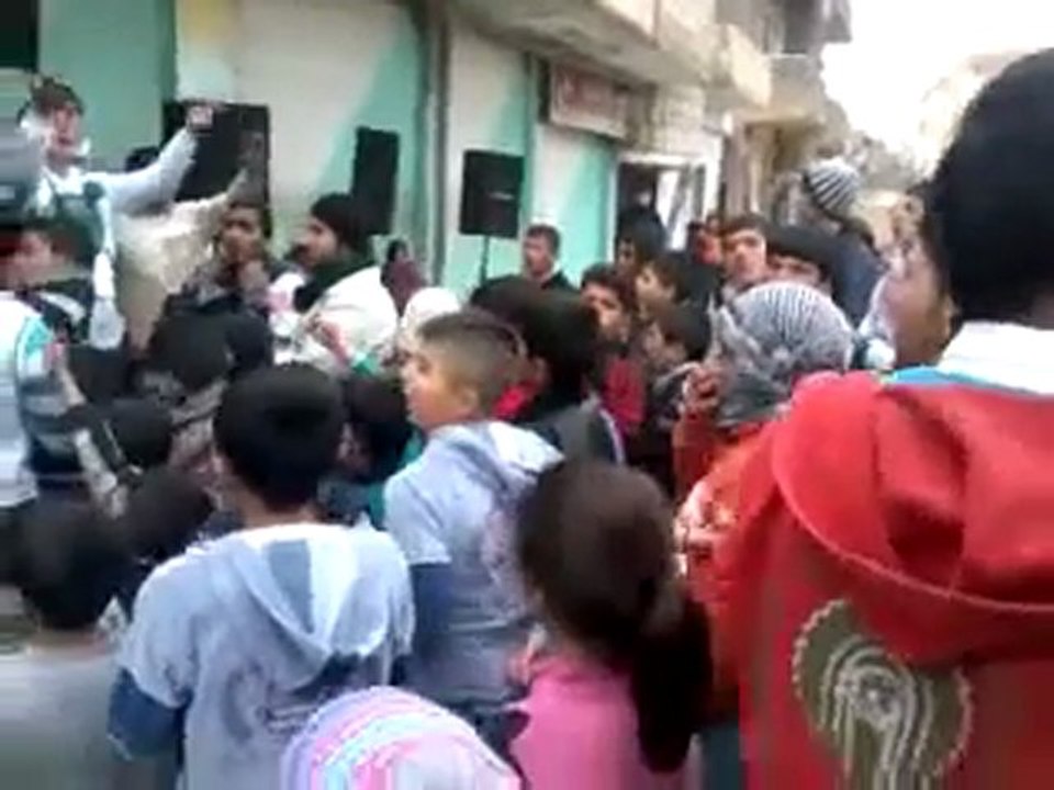 فري برس   مظاهرة في سري كانيهراس العين الاثنين 23 1 2012