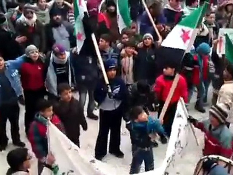 فري برس   ادلب جبل الزاوية قرية اورم الجوز مظاهرة صباحة 23 1 2012