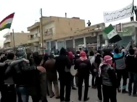 فري برس اعتصام امام جامع قاسمو القامشلي 23 1 2012 ج1