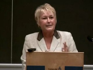 Madame Marois s'adresse aux étudiants de l'Université de Montréal