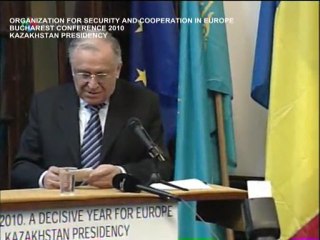 President of Romania presenting his views in foreign policy at Institute of International Relations and Economic Cooperation