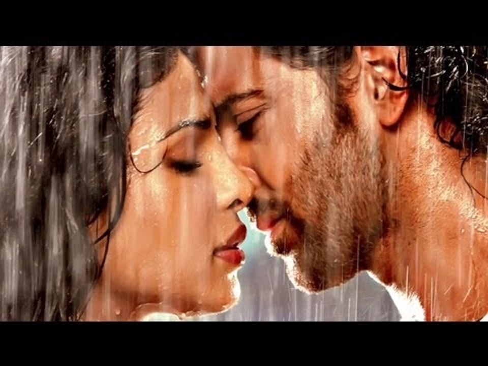 Agneepath - Movie Review by Taran Adarsh - Hrithik Roshan & Sanjay Dutt