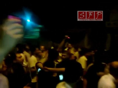 من مظاهرات حمص حي دير بعلبة علينا الراية علينا الراية بشار أسد حقو صرماية 20 6 2011
