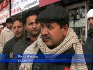 Холода заставили индийцев перейти на меховую обувь