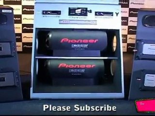 Hilarious Sahid Kapoor Gives Poses @ Pioneer Music System Launch