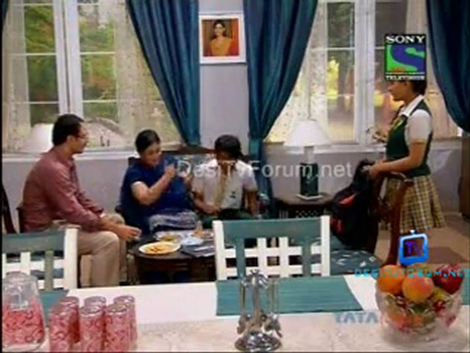 Parvarish Kuch Khatti Kuch Meethi - 25th January 2012 Video p3