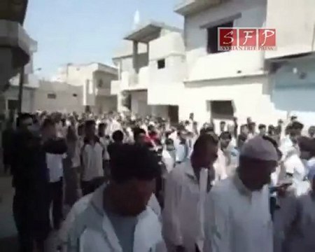 فري برس تلبيسة تشييع الشهيد ابراهيم عبد الرزاق ارملي 5 9 2011