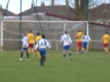 Football, Challenge Patoux: Ravenel (b) bat l'US Méru (c)