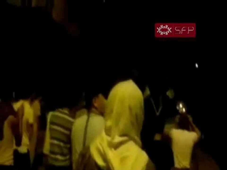 فري برس   دوما   مظاهرة ليلية تتحدى الشبيحه 26 09 2011
