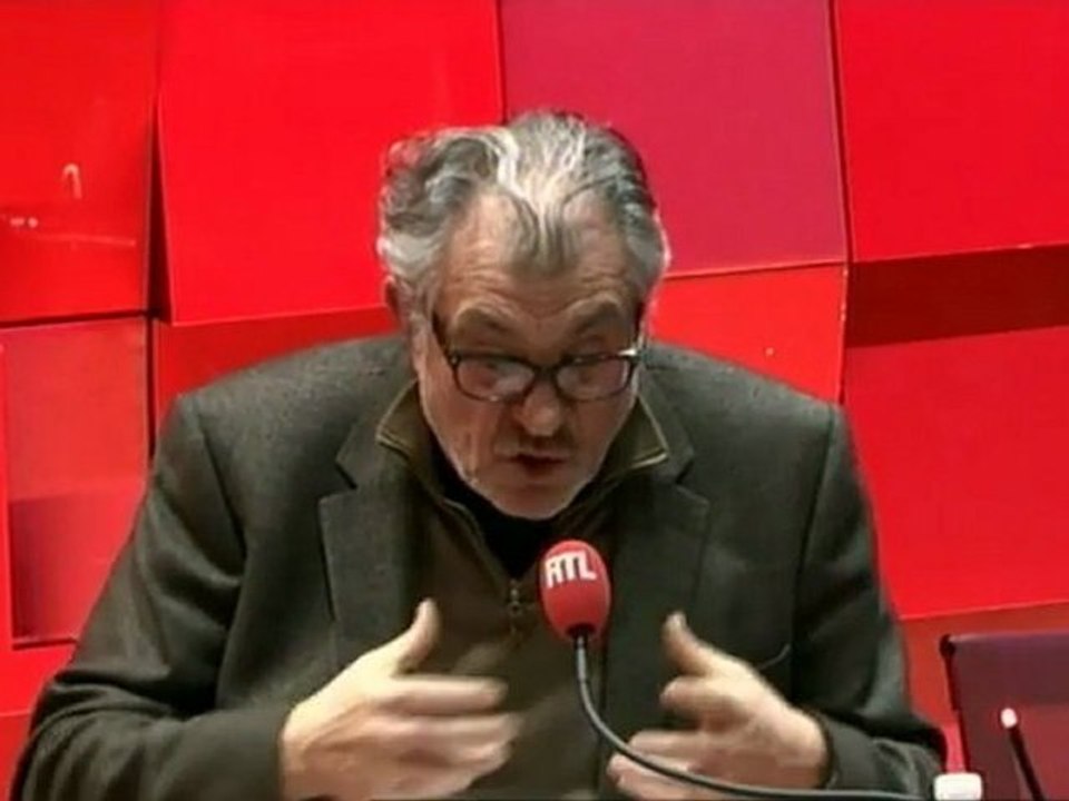 Serge July : "La bataille des classes moyennes"