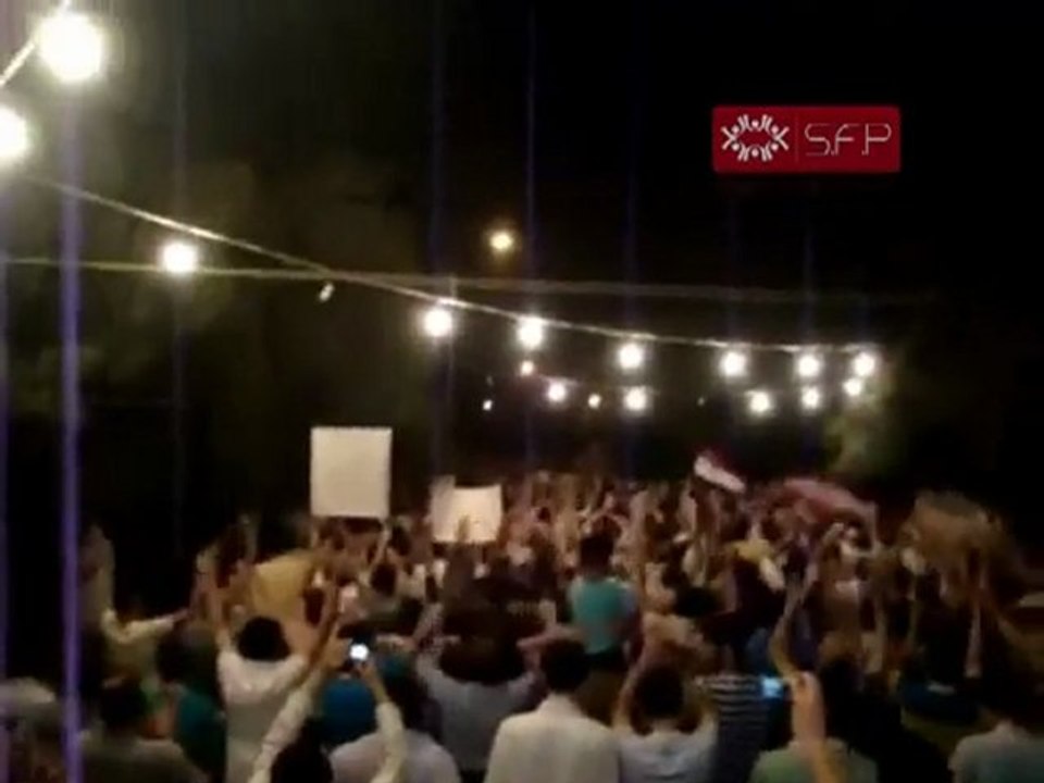 فري برس   حمص مسائية الانشاءات يارستن نحن معاكي للموت 28 9 2011