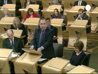 İskoçya seçme yaşını 16'ya indirmeye çalışıyor