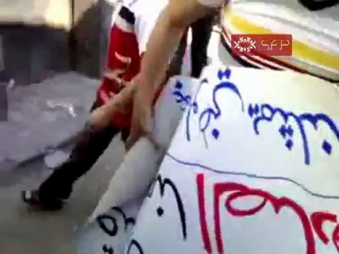 فري برس حمص باب هود حرق العلمين الروسي والصيني 7 10 2011