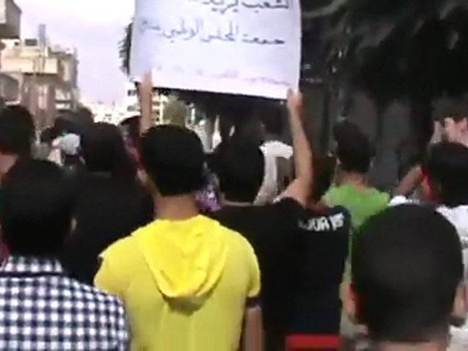 فري برس   حماة   جمعة المجلس الوطني يمثلني منطقة جنوب الملعب 7 10 2011