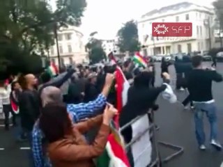 فري برس   اقتحام سفاره المجرم الاسد في لندن 8 10 2011
