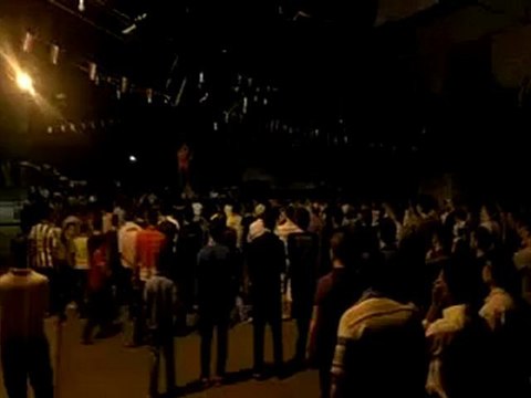 فري برس رد أهالي حمص على اتهمات الاعلام السوري بوجود مسلحين ويؤكدزن على عدم وجود مسلحين إلا الشبيحة والكتائب الأسد القاتلة 10 10 2011 حمص الغوط