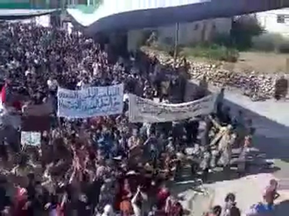 فري برس   إدلب   جبل الزاوية جمعة احرار الجيش 14 10 2011 جـ1