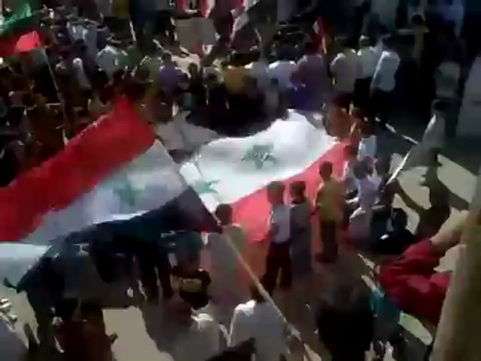 فري برس   درعا   مظاهرة المليحة الغربية 17 10 2011