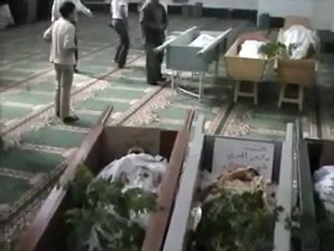 فري برس تشيييع من جامع البر بعض شهداء حمص الذين سقطوا غدرا برصاص الشبحية في حي النازحين 19 10 2011