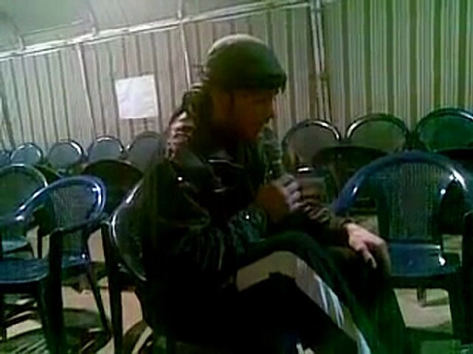 فري برس   درعا داعل   أذان الشهيد محمد قاسم الجاموس قبل استشهاده 22 10 2011