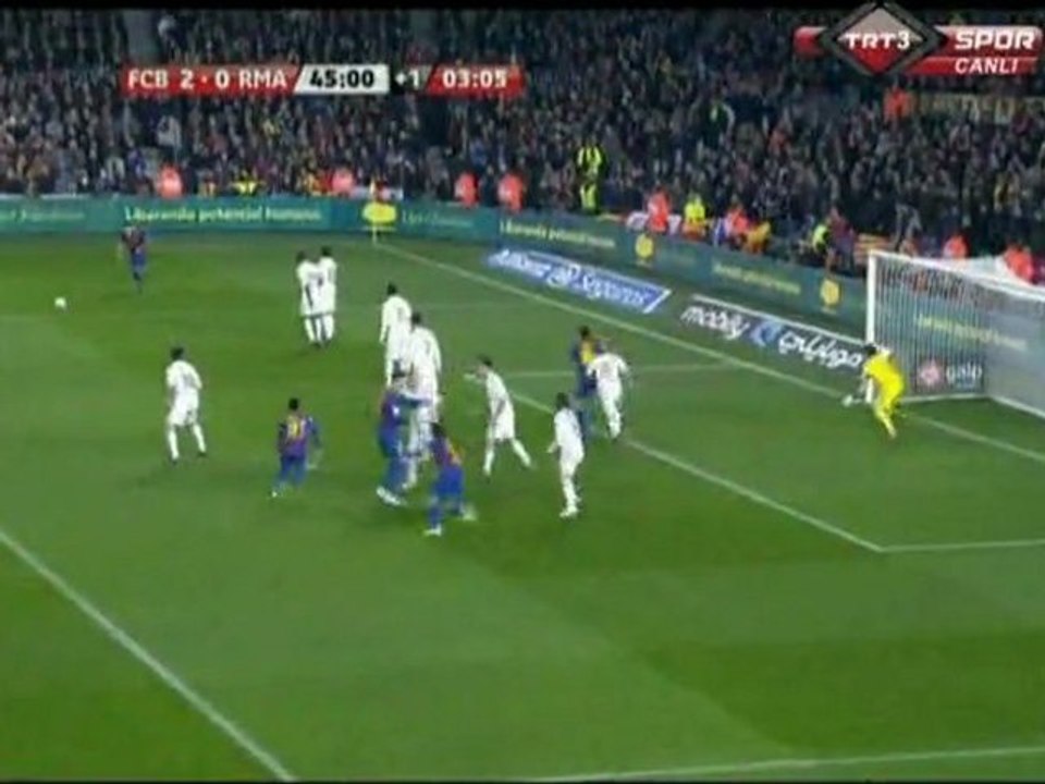 Alves'in attığı muhteşem gol.
