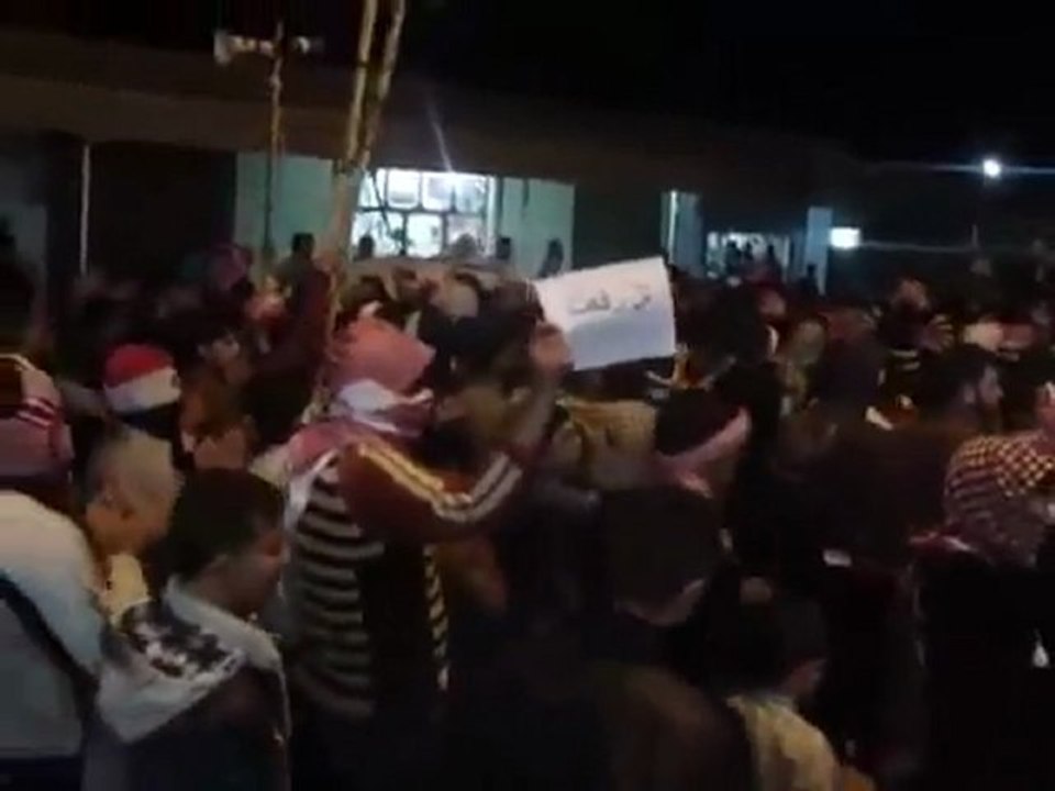 فري برس   ريف حلب تل رفعت مسائيات الثوار في اثنين اسيرة 24 10 2011 ج3