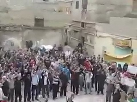 حماه حي الحميدية جمعة الحظر الجوي جـ1 28/10/2011