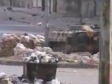 فري برس   حمص الخالدية انتشار الدبابات في المنطقة واخلاء السكان 2 11 2011