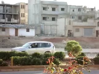 فري برس   وصول تعزيزات من الشبيحة الى حي باباعمرو 8 11 2011