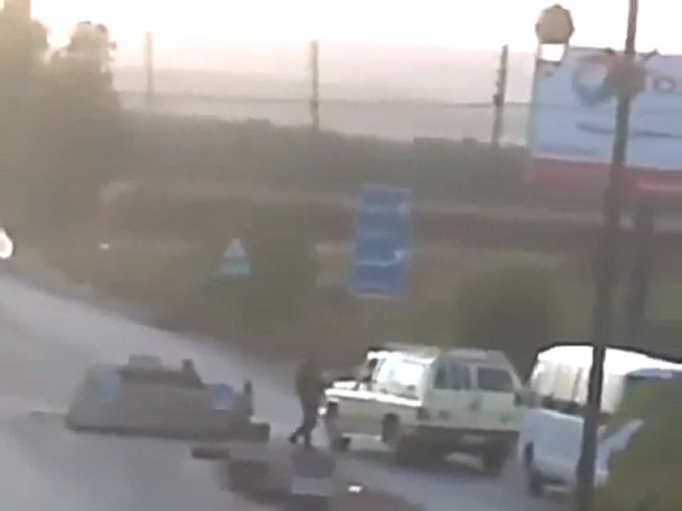 فري برس   حوران خربة غزالة  حواجز عسكرية 12 11 2011 ج2