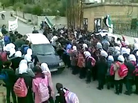 فري برس الحفة بابنا والجنكيل مظاهرة طلابية رائعة 13 11 2011