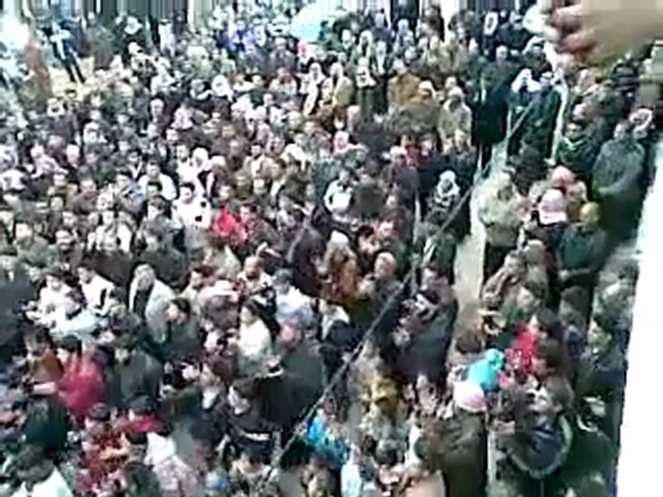 فري برس   حماة كفرزيتا تشيع الشهيد ابراهيم بدر الدين العبيدان 14 11 2011 ج1