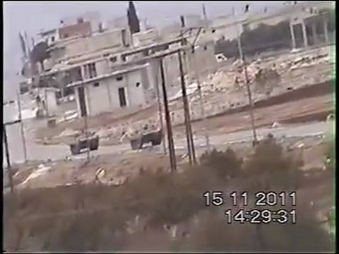 فري برس اقتحام الدبابات لقرية معرشمارين واطلاق النار من الرشاشات الثقيلة بشكل عشوائي الثلاثاء 15 11 2011