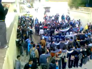 فري برس   عثمان حوراني حماة 24 11 2011 ج1