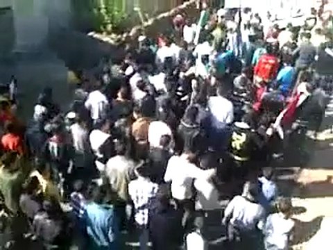 فري برس حوران نمر مظاهرة جمعة الجيش الحر يحميني 25 11 2011