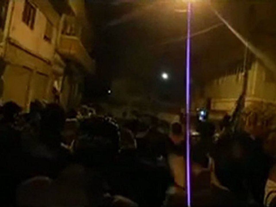 فري برس   حمص المحتلة   حي الغوطة مظاهرة مسائية رائعة 26 11 2011