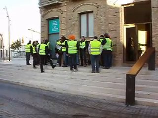 NO NOS MOVERÁN (Policía de Calafell)
